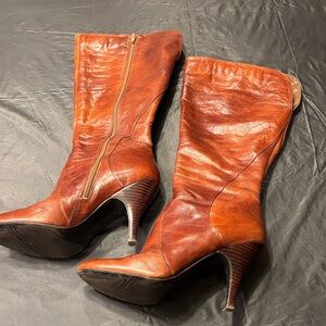 Chic Tan Leather Heeled Boots